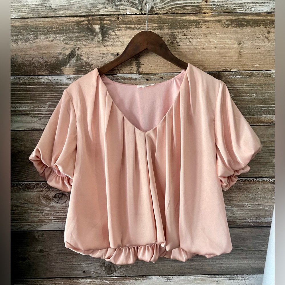 ENTRO- Pink satin bubble blouse